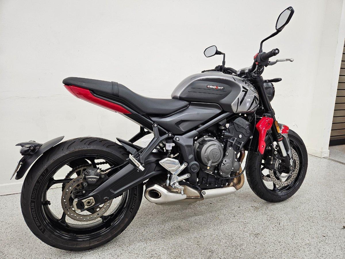 2024 TRIUMPH TRIDENT 660 ROAD