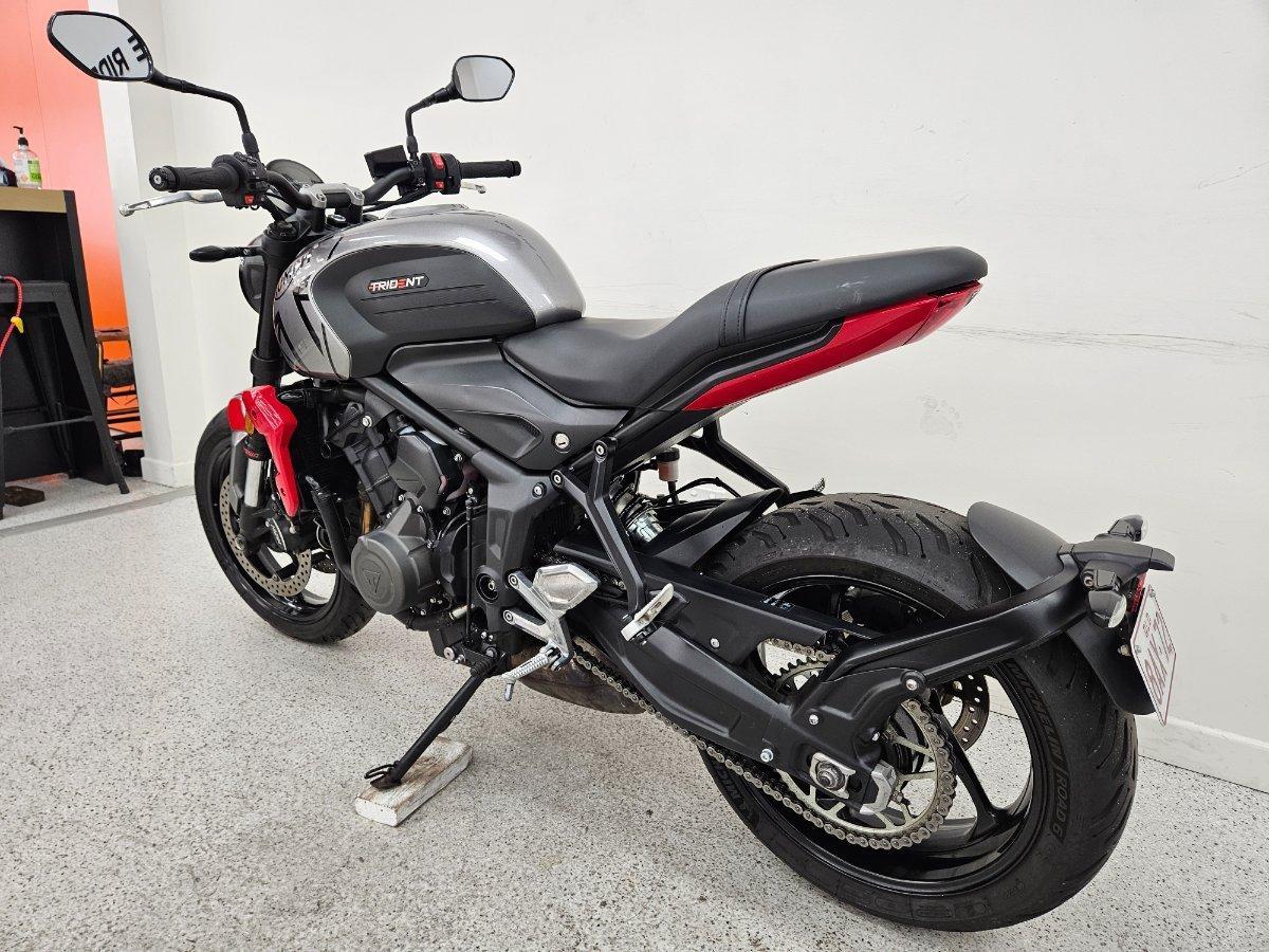 2024 TRIUMPH TRIDENT 660 ROAD