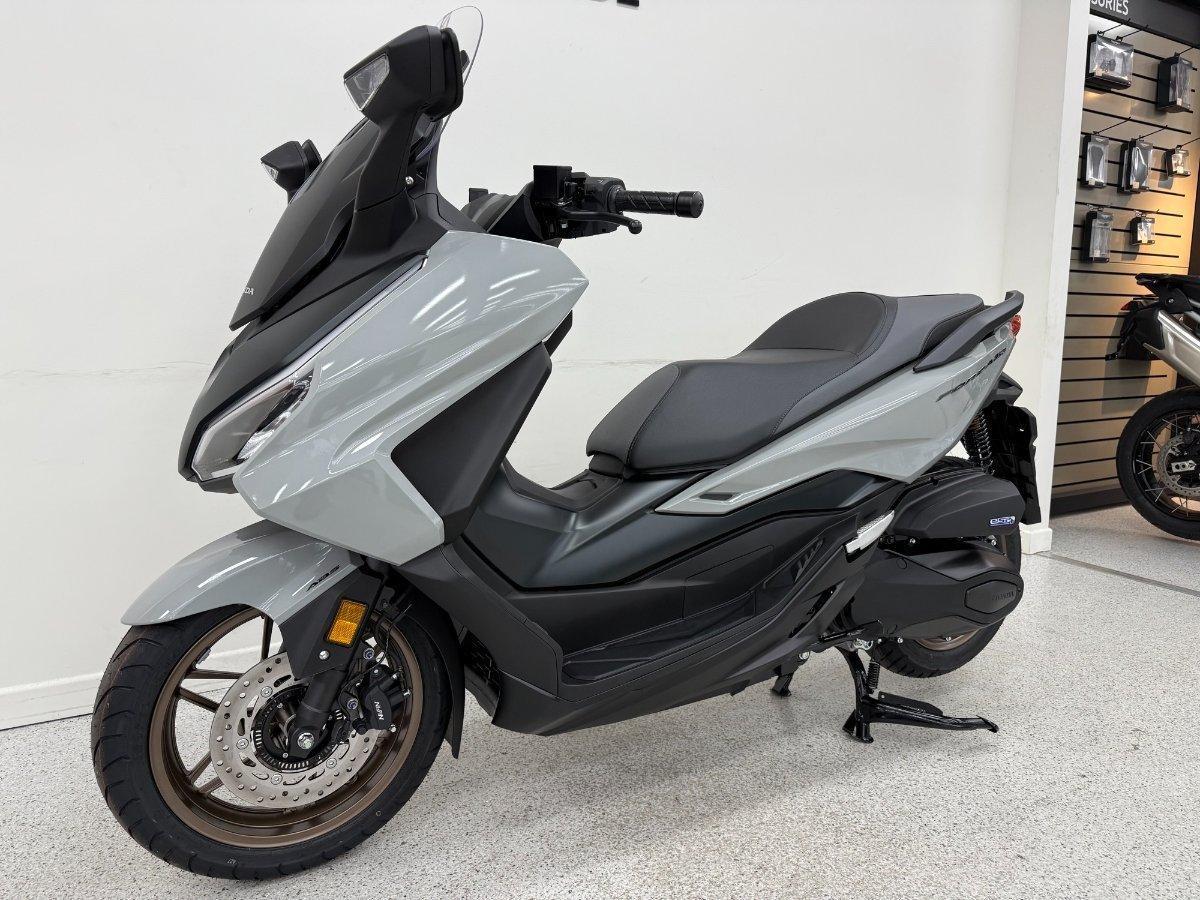 2025 HONDA FORZA 350 (NSS350A) SCOOTER