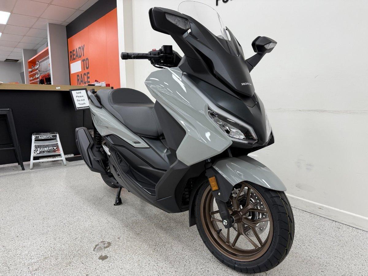 2025 HONDA FORZA 350 (NSS350A) SCOOTER