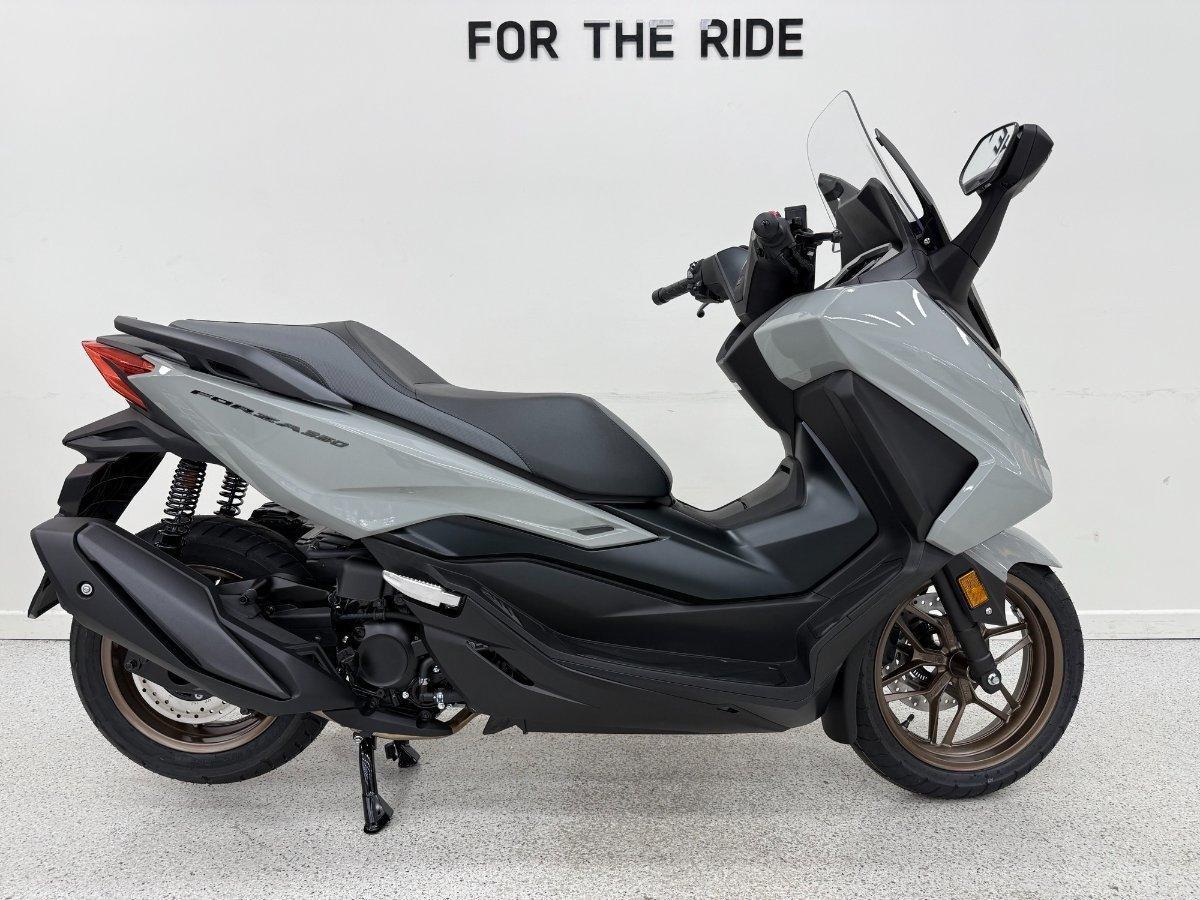 2025 HONDA FORZA 350 (NSS350A) SCOOTER