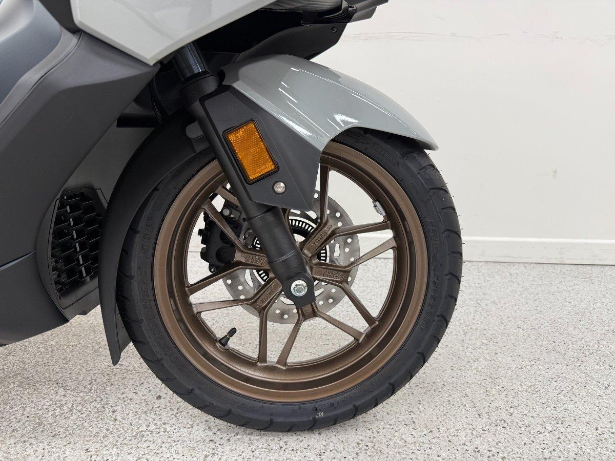 2025 HONDA FORZA 350 (NSS350A) SCOOTER