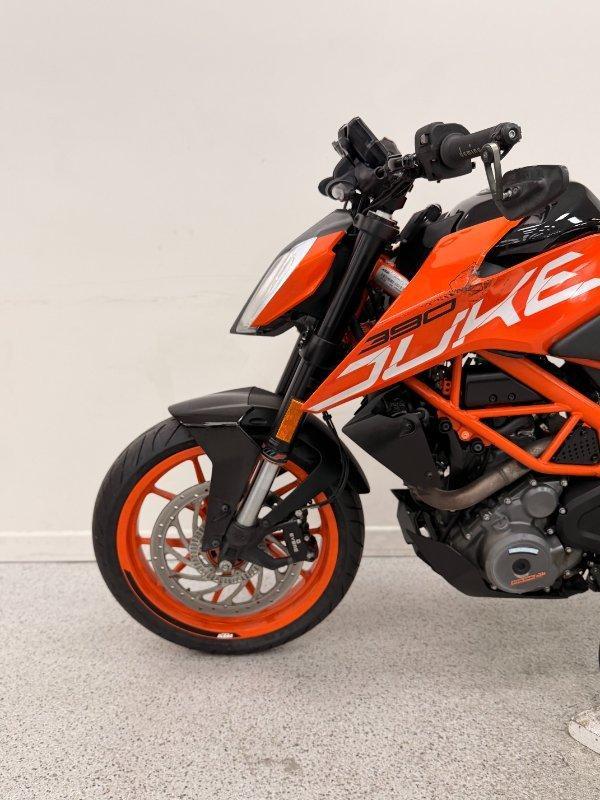 2022 KTM 390 DUKE ROAD