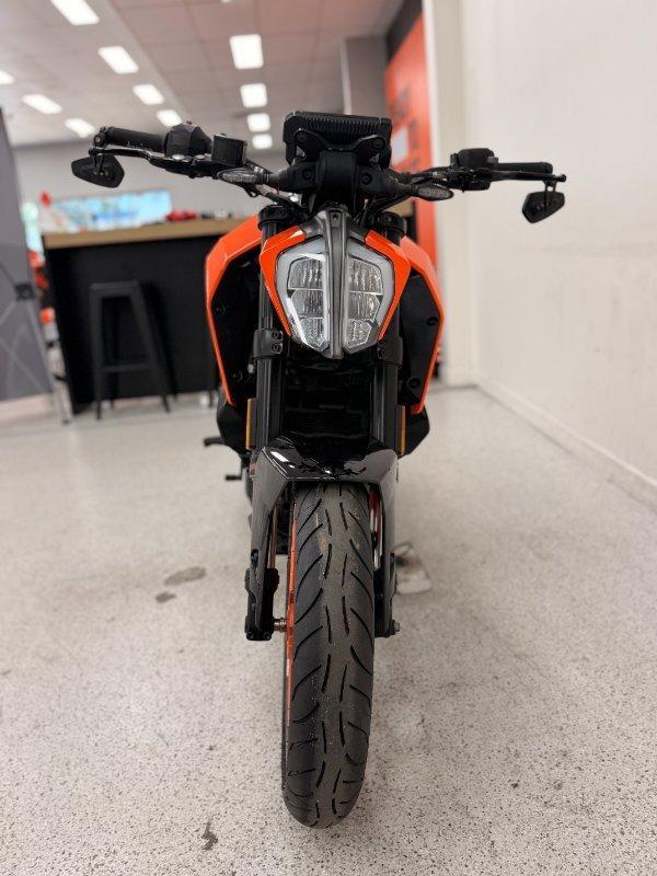 2022 KTM 390 DUKE ROAD