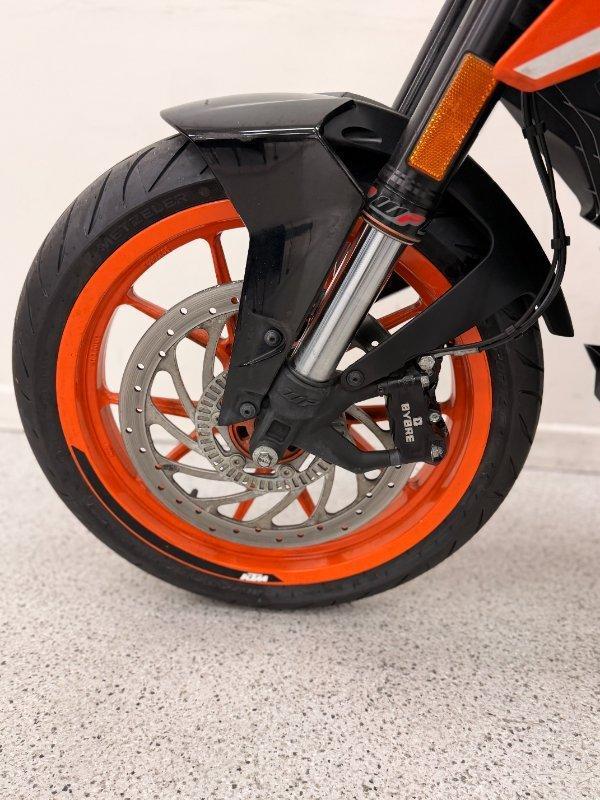 2022 KTM 390 DUKE ROAD