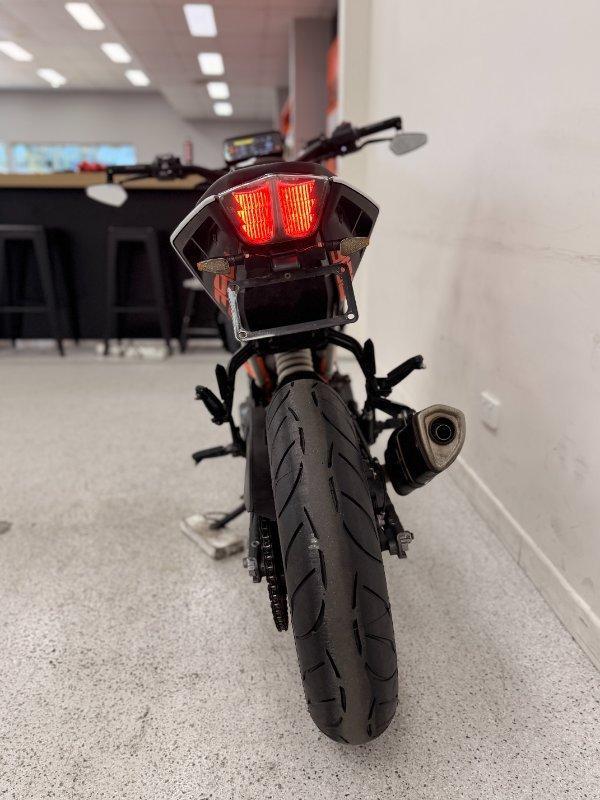 2022 KTM 390 DUKE ROAD