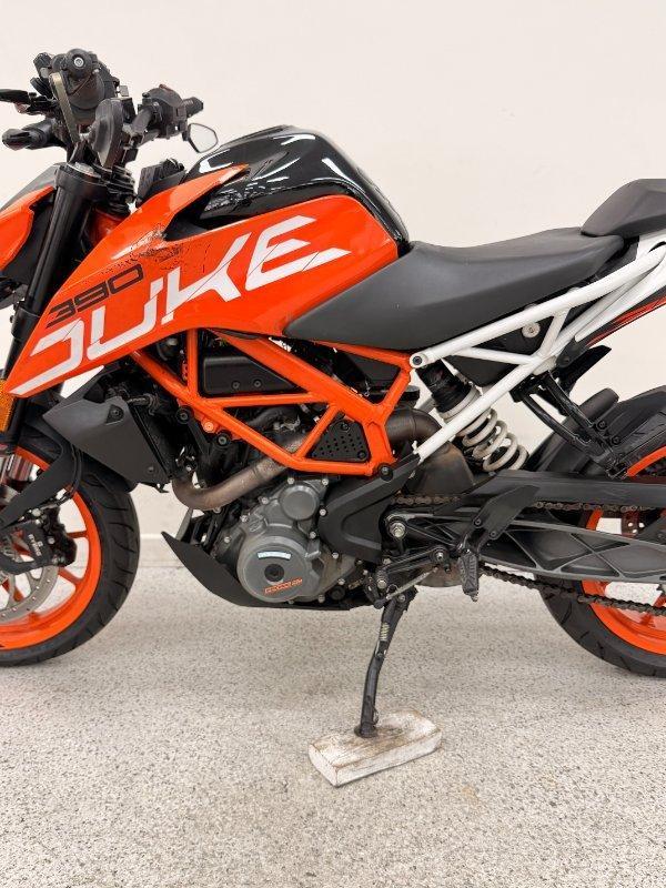 2022 KTM 390 DUKE ROAD