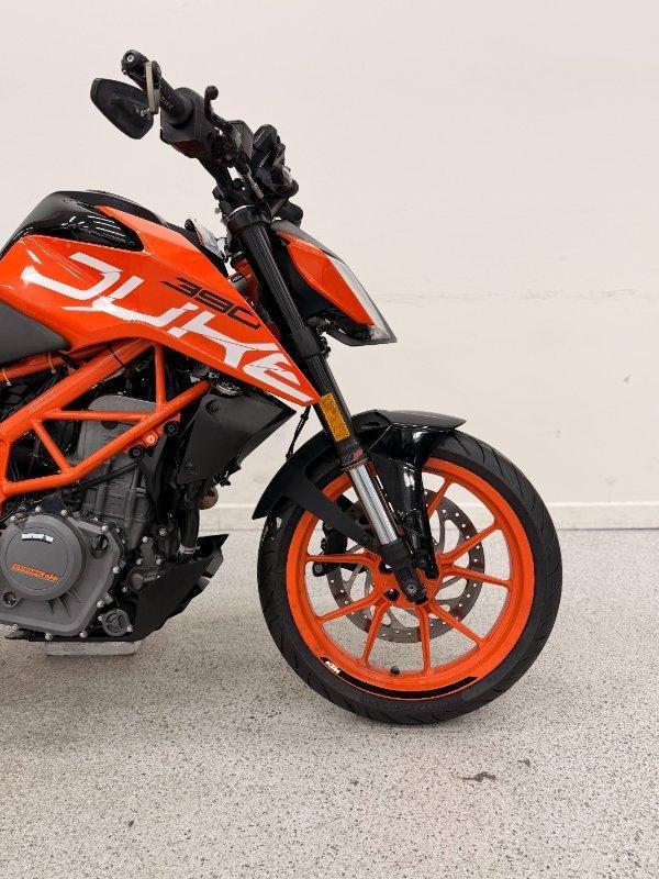 2022 KTM 390 DUKE ROAD