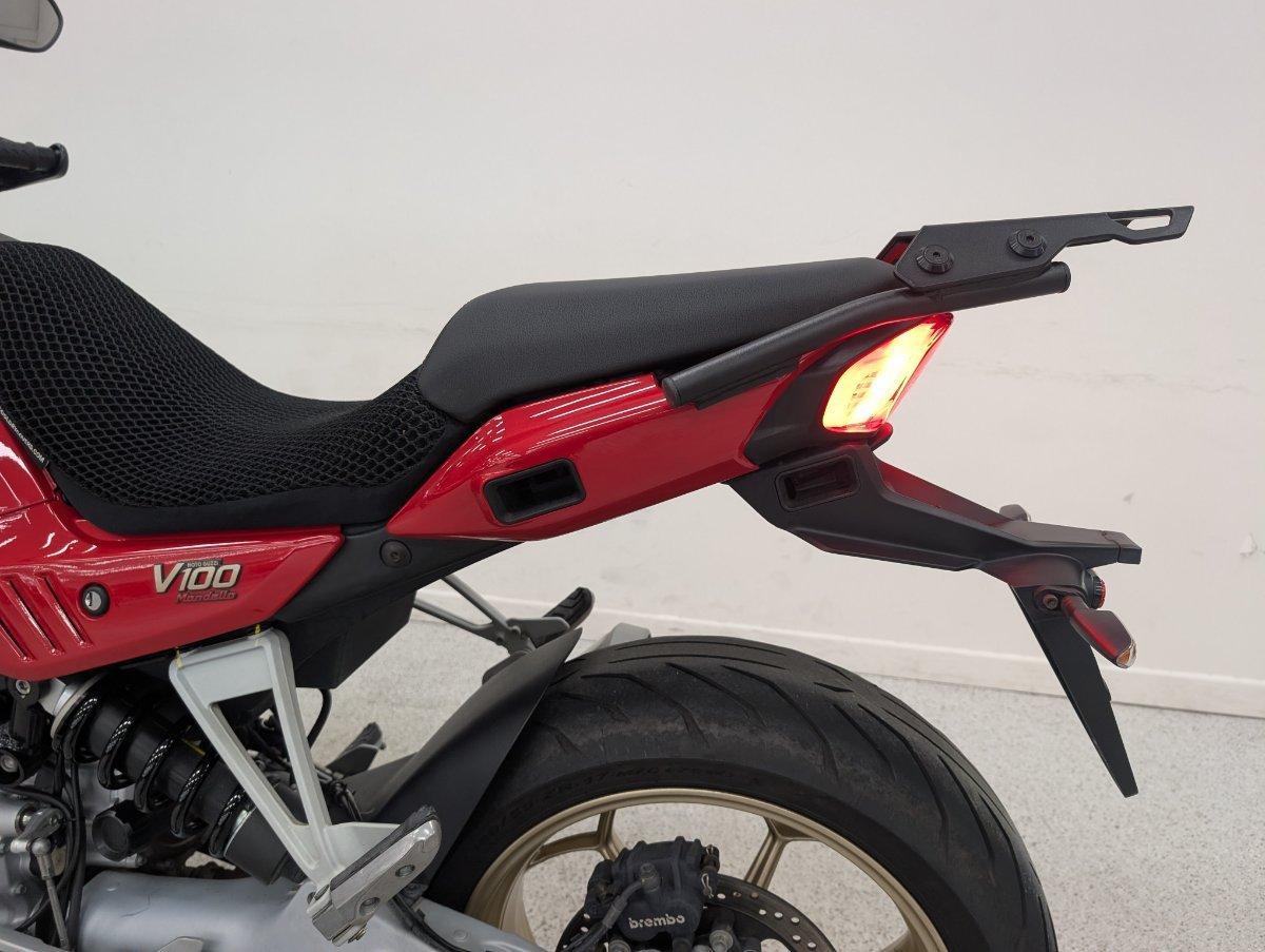 2023 MOTO GUZZI V100 MANDELLO ROAD