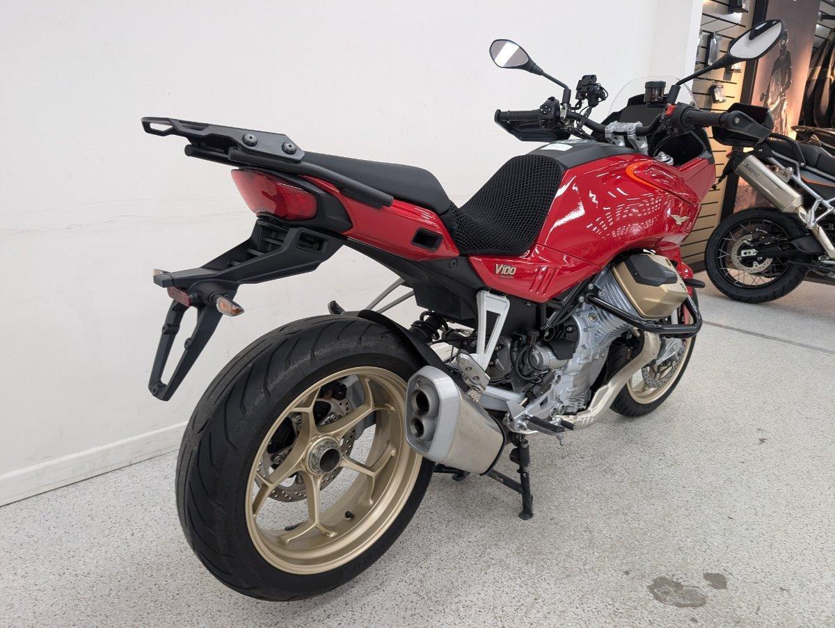2023 MOTO GUZZI V100 MANDELLO ROAD