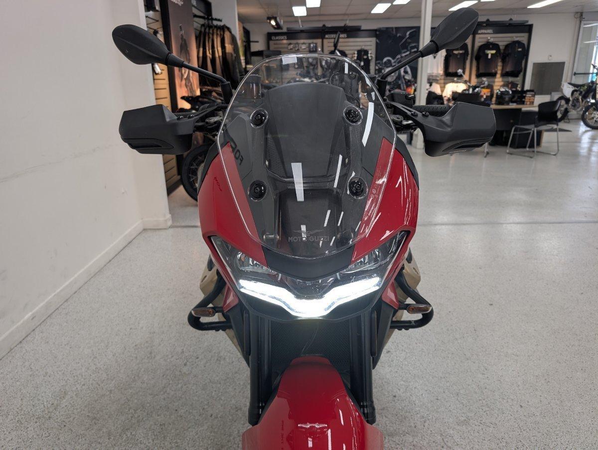 2023 MOTO GUZZI V100 MANDELLO ROAD