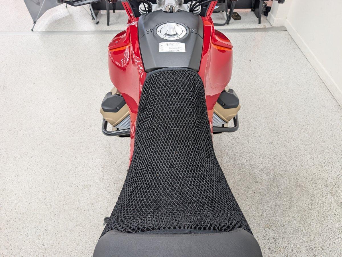 2023 MOTO GUZZI V100 MANDELLO ROAD