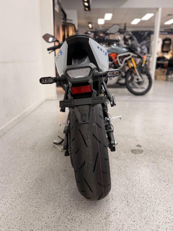 2026 SUZUKI GSX-8R ROAD