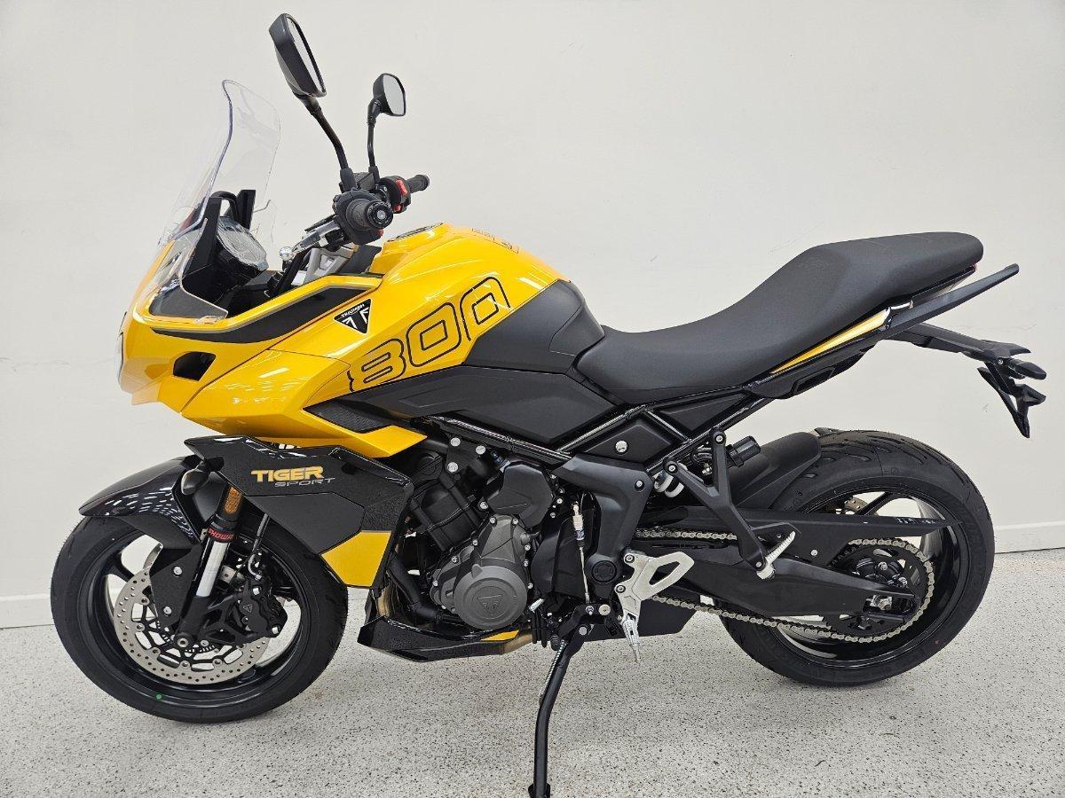 2025 TRIUMPH TIGER SPORT 800 DUAL SPORTS