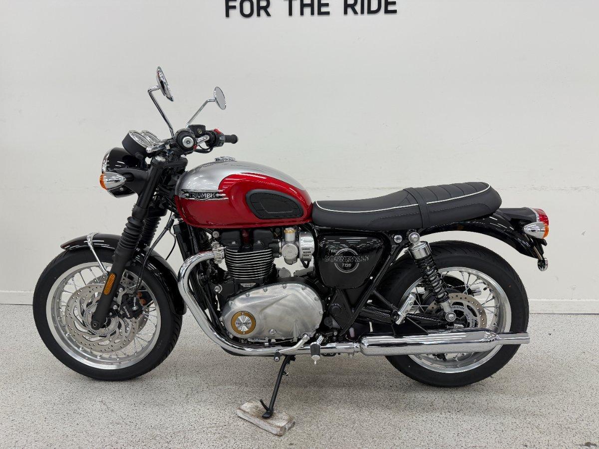2026 TRIUMPH BONNEVILLE T120 ROAD