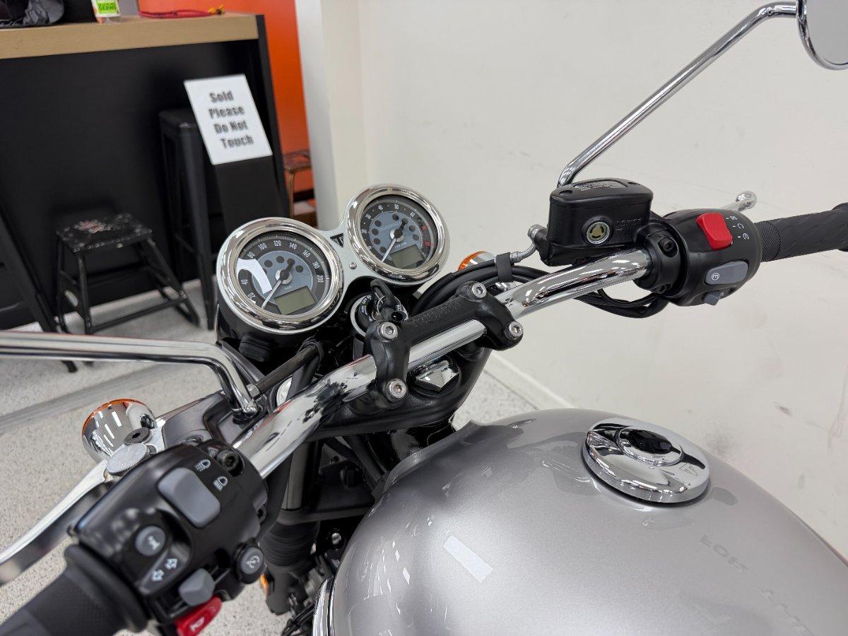 2026 TRIUMPH BONNEVILLE T120 ROAD