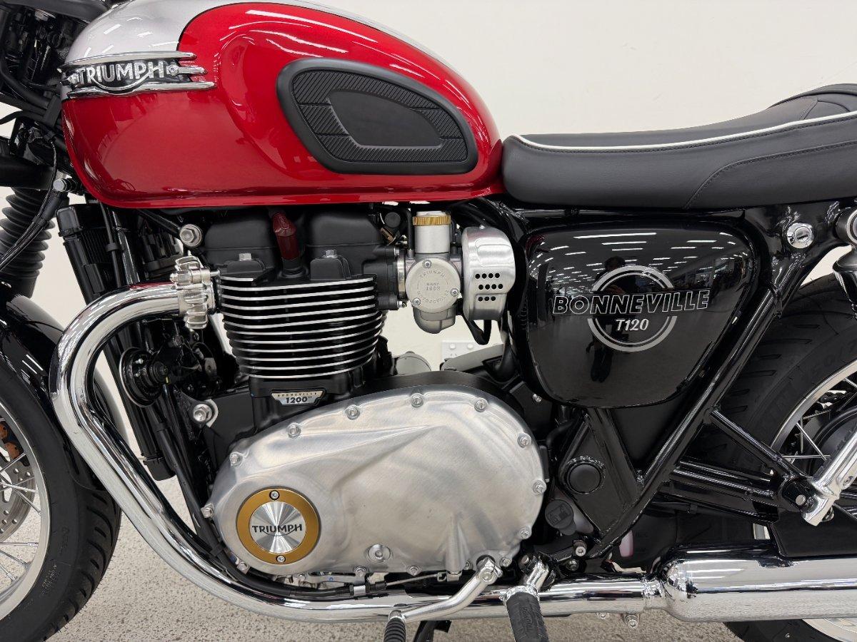 2026 TRIUMPH BONNEVILLE T120 ROAD