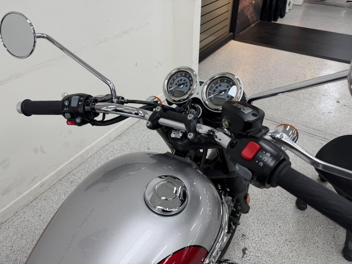 2026 TRIUMPH BONNEVILLE T120 ROAD