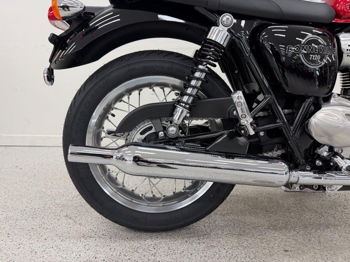2026 TRIUMPH BONNEVILLE T120 ROAD