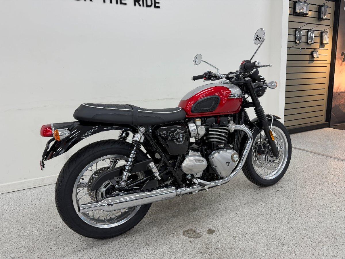 2026 TRIUMPH BONNEVILLE T120 ROAD