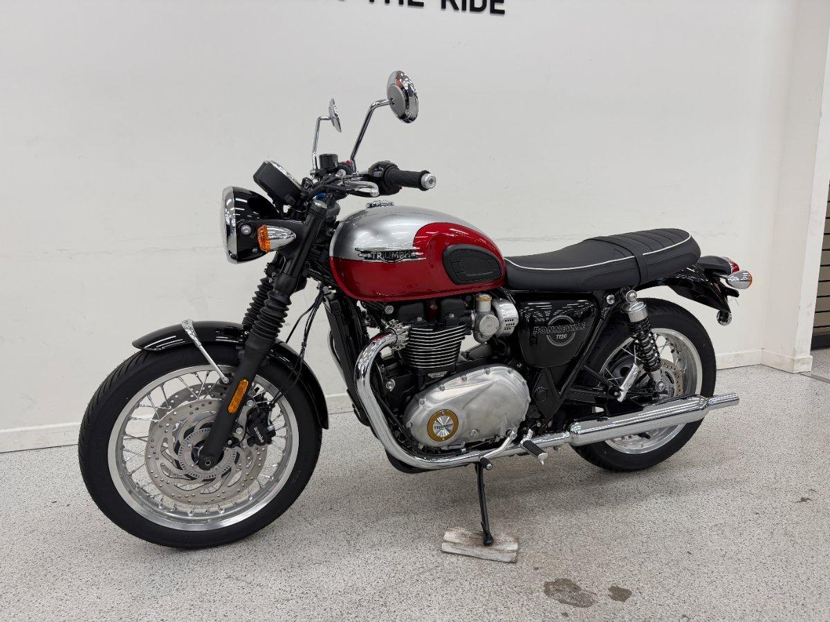 2026 TRIUMPH BONNEVILLE T120 ROAD