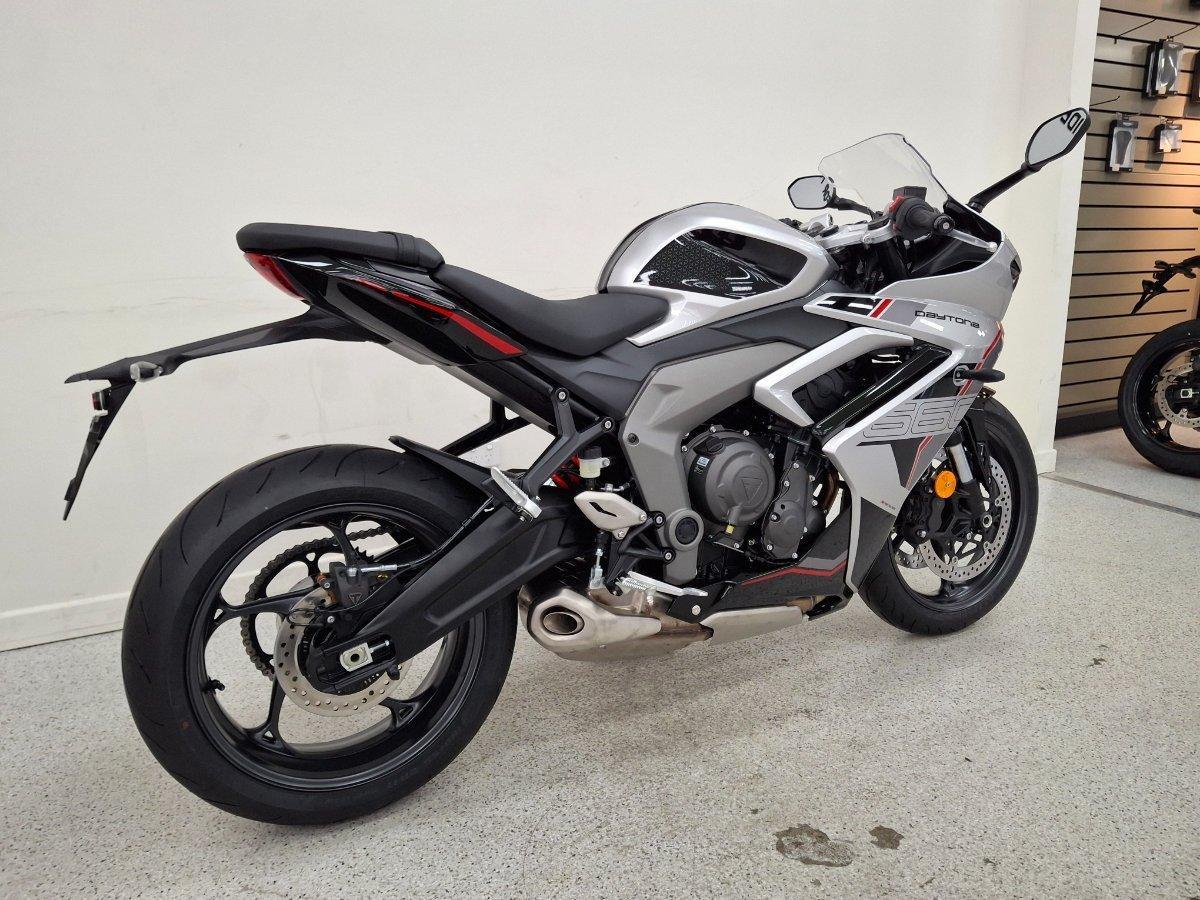 2026 TRIUMPH DAYTONA 660 (LAMS) ROAD