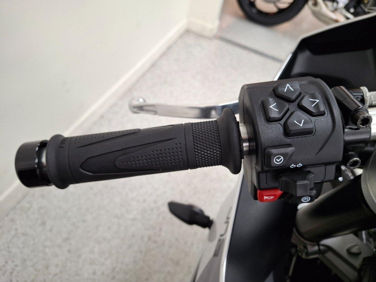 2026 TRIUMPH DAYTONA 660 (LAMS) ROAD
