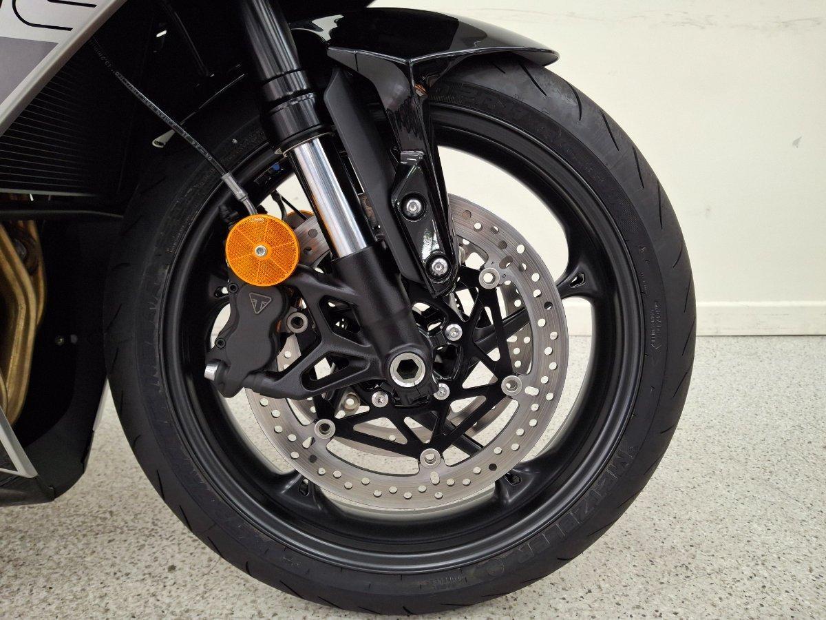 2026 TRIUMPH DAYTONA 660 (LAMS) ROAD