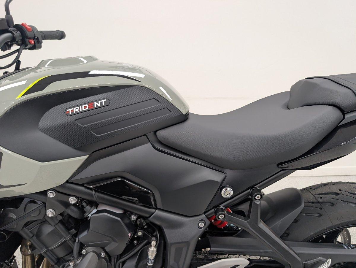 2026 TRIUMPH TRIDENT 660 ROAD