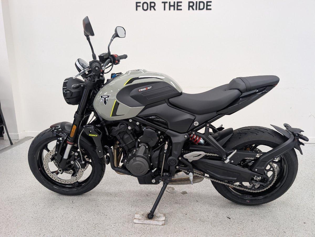 2026 TRIUMPH TRIDENT 660 ROAD