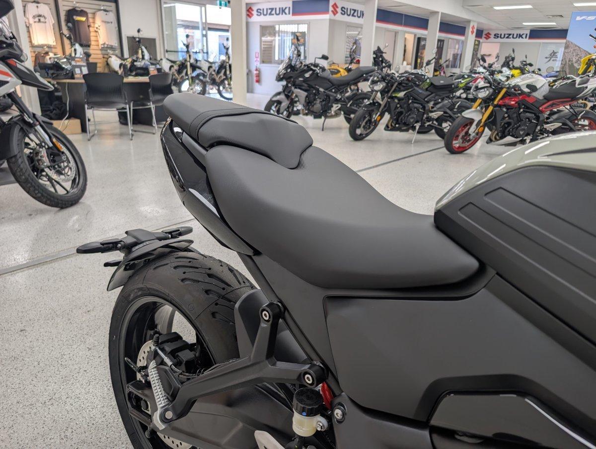 2026 TRIUMPH TRIDENT 660 ROAD