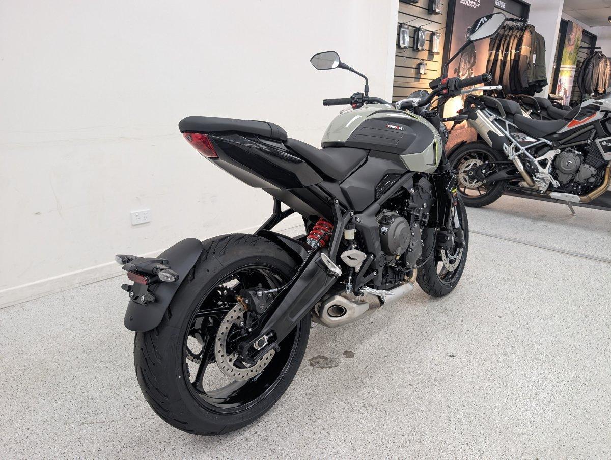 2026 TRIUMPH TRIDENT 660 ROAD