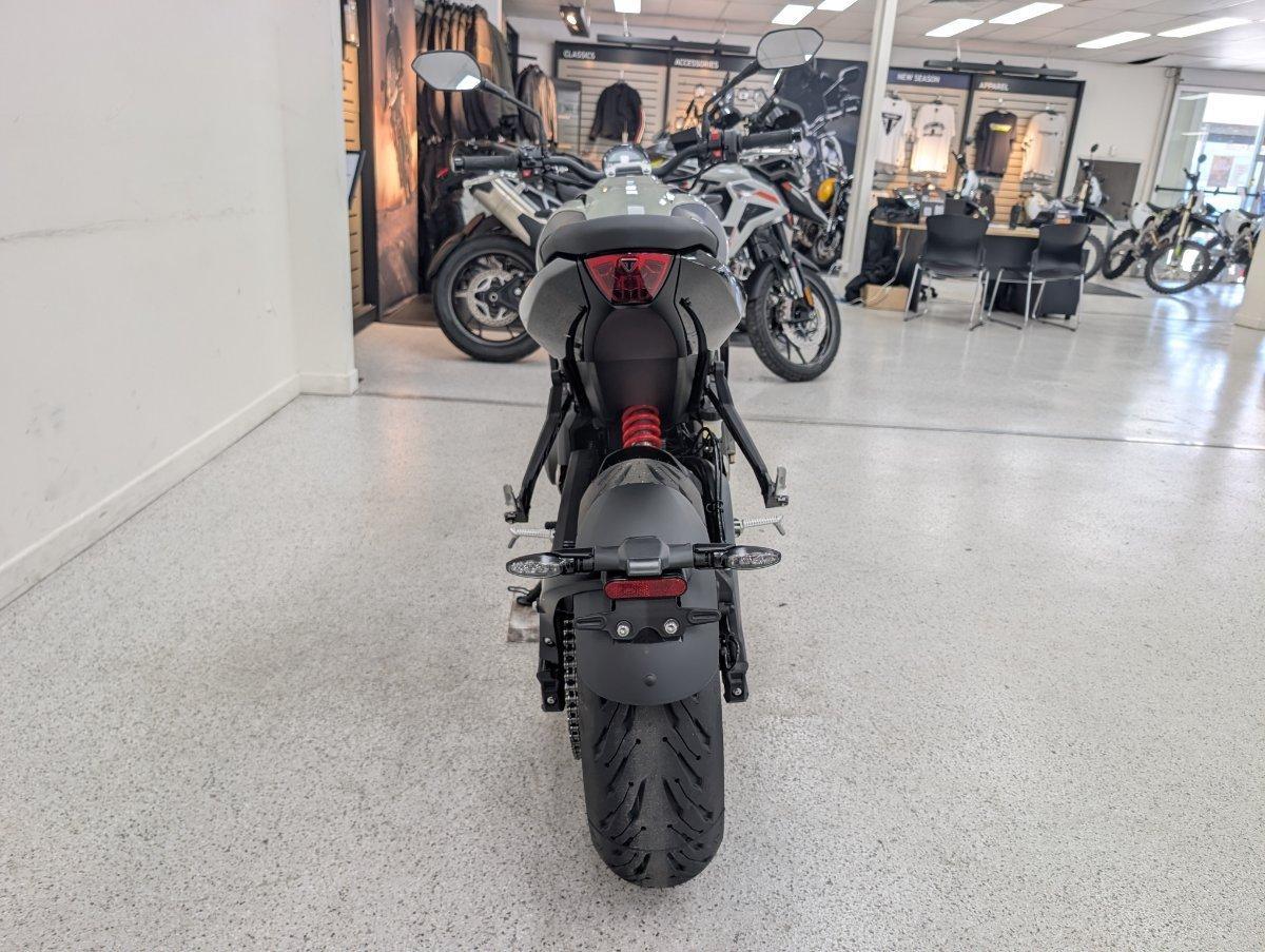 2026 TRIUMPH TRIDENT 660 ROAD