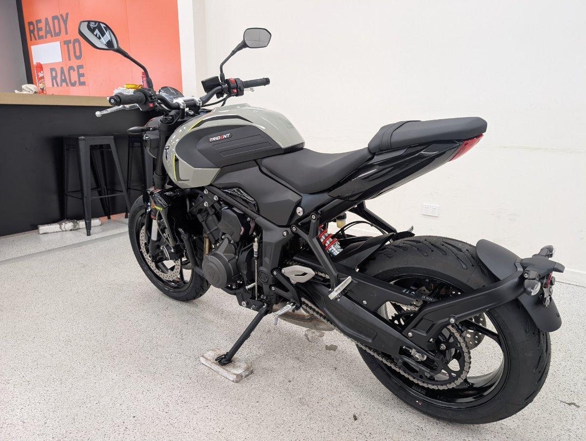 2026 TRIUMPH TRIDENT 660 ROAD