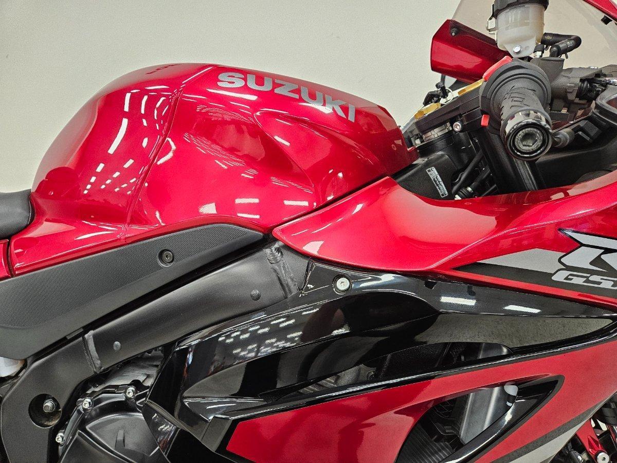 2025 SUZUKI GSX-R1000R SPORTS