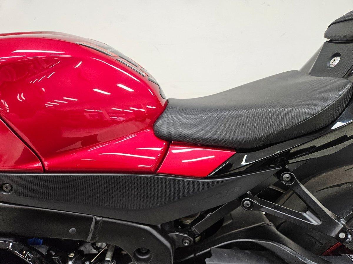2025 SUZUKI GSX-R1000R SPORTS
