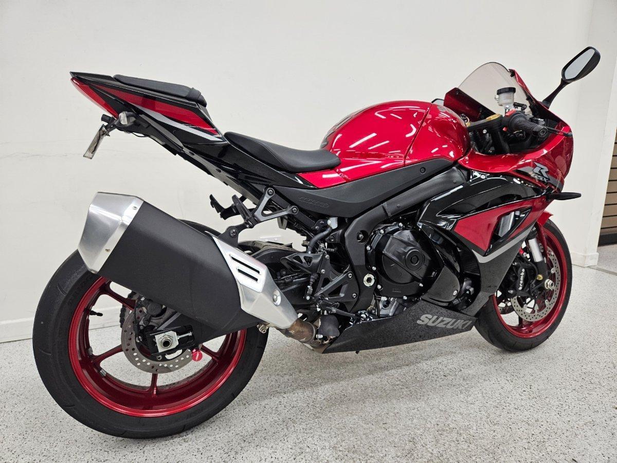 2025 SUZUKI GSX-R1000R SPORTS