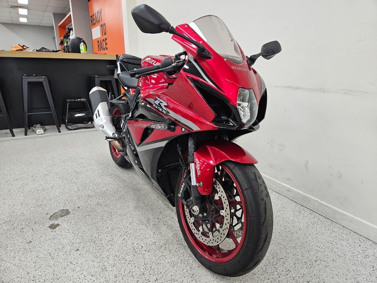 2025 SUZUKI GSX-R1000R SPORTS