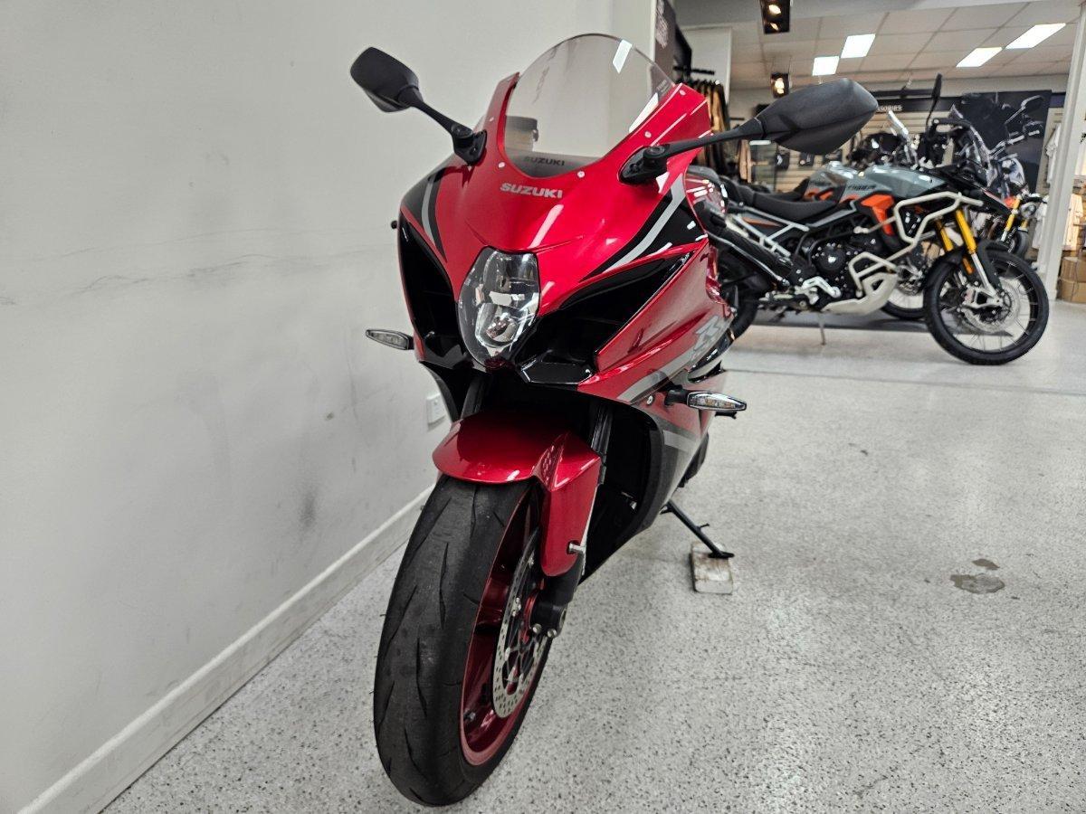 2025 SUZUKI GSX-R1000R SPORTS