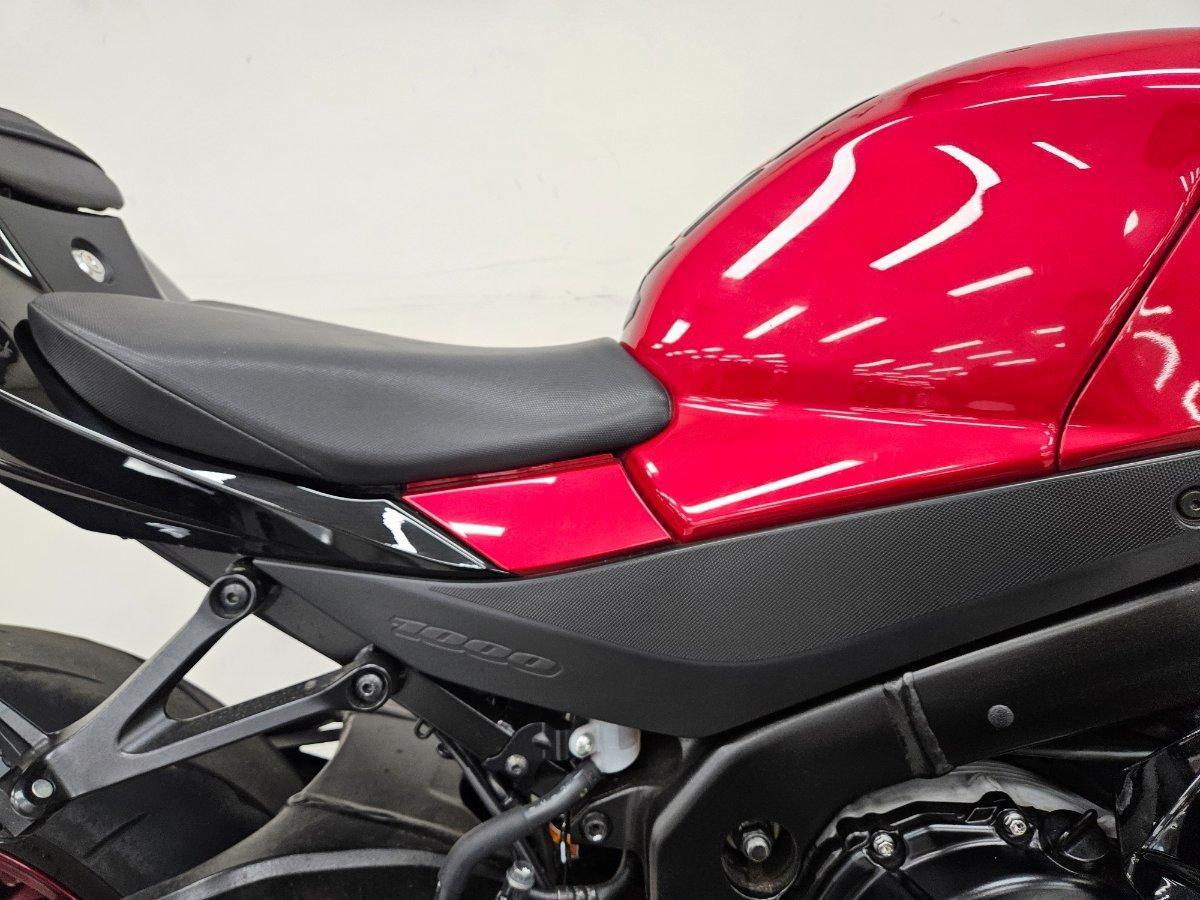 2025 SUZUKI GSX-R1000R SPORTS