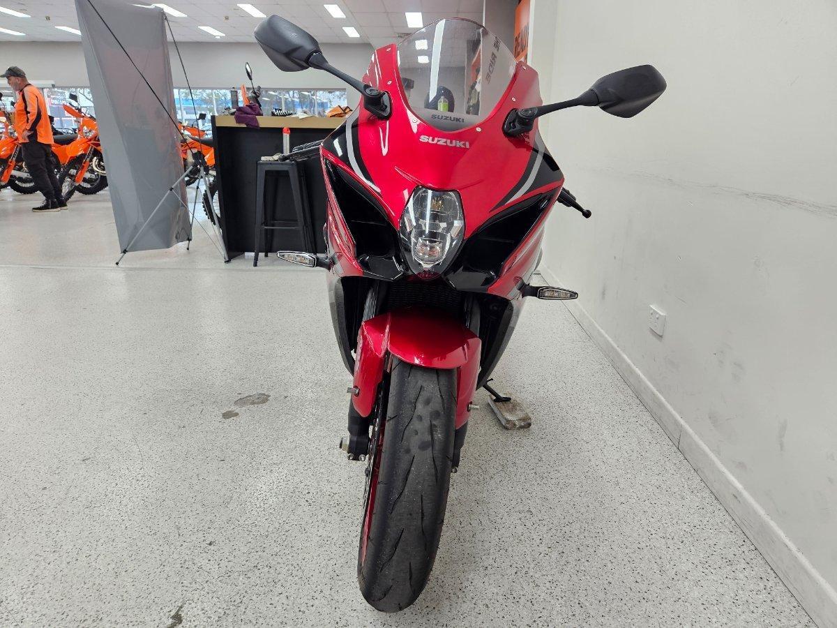 2025 SUZUKI GSX-R1000R SPORTS