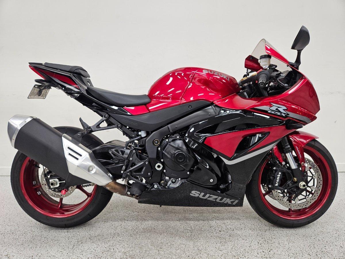 2025 SUZUKI GSX-R1000R SPORTS