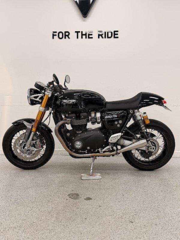 2022 TRIUMPH THRUXTON RS ROAD
