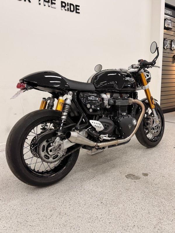 2022 TRIUMPH THRUXTON RS ROAD