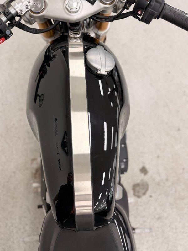 2022 TRIUMPH THRUXTON RS ROAD