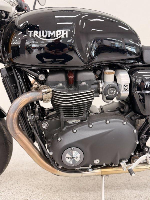 2022 TRIUMPH THRUXTON RS ROAD