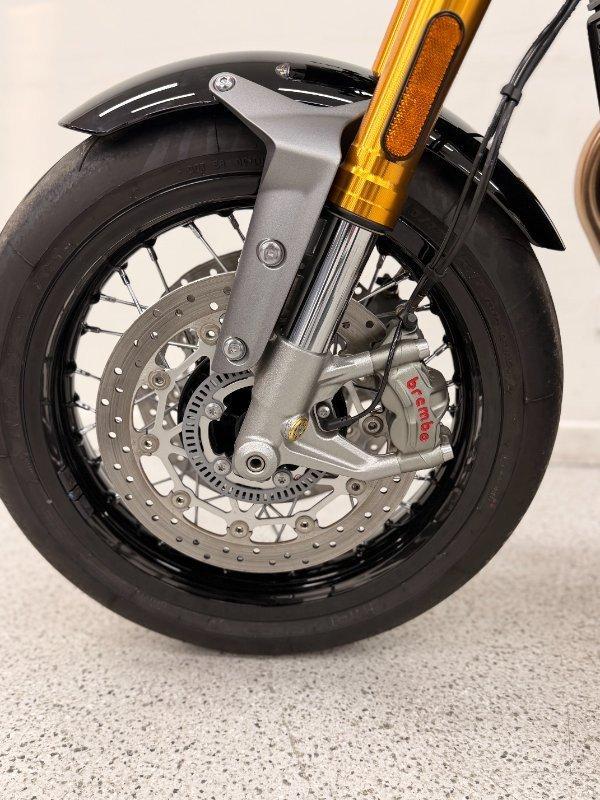 2022 TRIUMPH THRUXTON RS ROAD