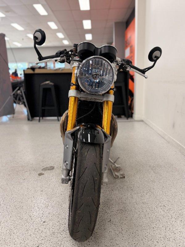 2022 TRIUMPH THRUXTON RS ROAD