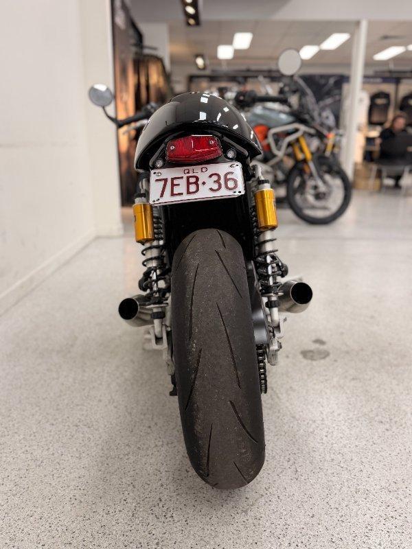 2022 TRIUMPH THRUXTON RS ROAD