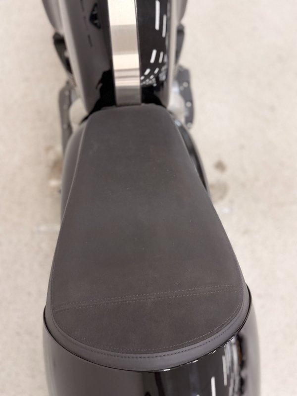 2022 TRIUMPH THRUXTON RS ROAD